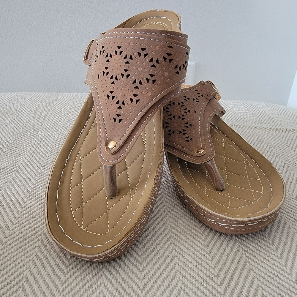 Elegant Tan Women's Sandals